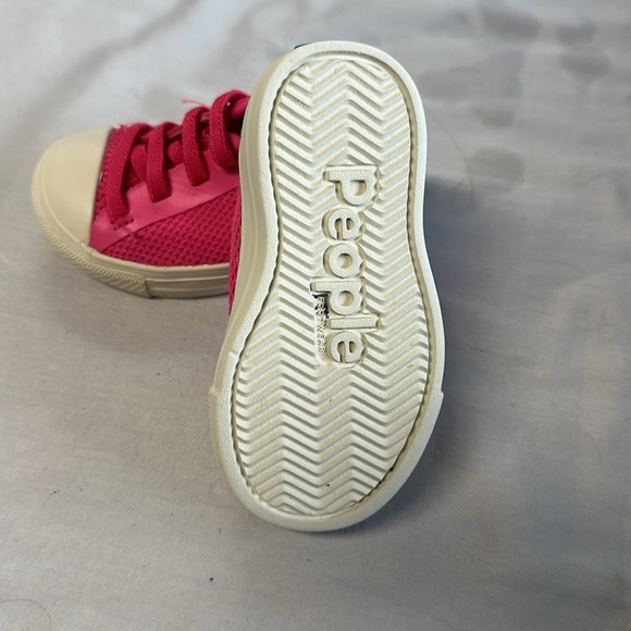 People - Pink and White Sneakers with Breathable Mesh and Sporty Design - Picture 6 of 7